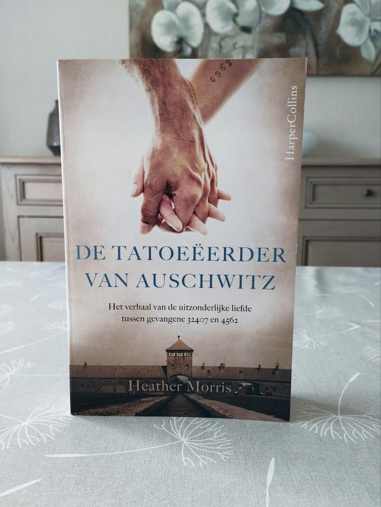 Heather Morris - De tatoeëerder van Auschwitz, Boeken, Literatuur, Ophalen