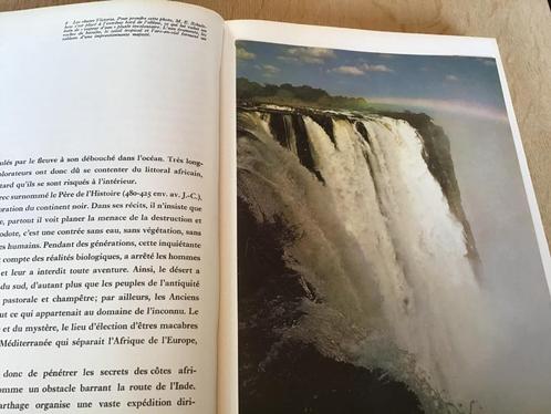 Afrique, jungle, désert, steppe, végétation immense, Livres, Guides touristiques, Comme neuf, Guide ou Livre de voyage, Afrique