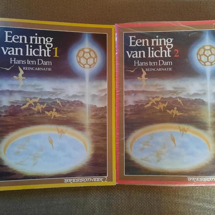 EEN RING VAN LICHT 1 + 2 - HANS TEN DAM - REÏNCARNATIE, Boeken, Esoterie en Spiritualiteit, Ophalen of Verzenden