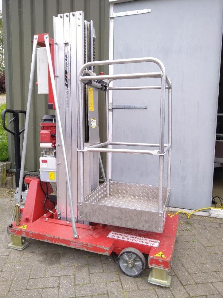 Hoogwerker / hoogtewerker / manlift, Doe-het-zelf en Bouw, Overige Doe-Het-Zelf en Bouw, Gebruikt, Ophalen