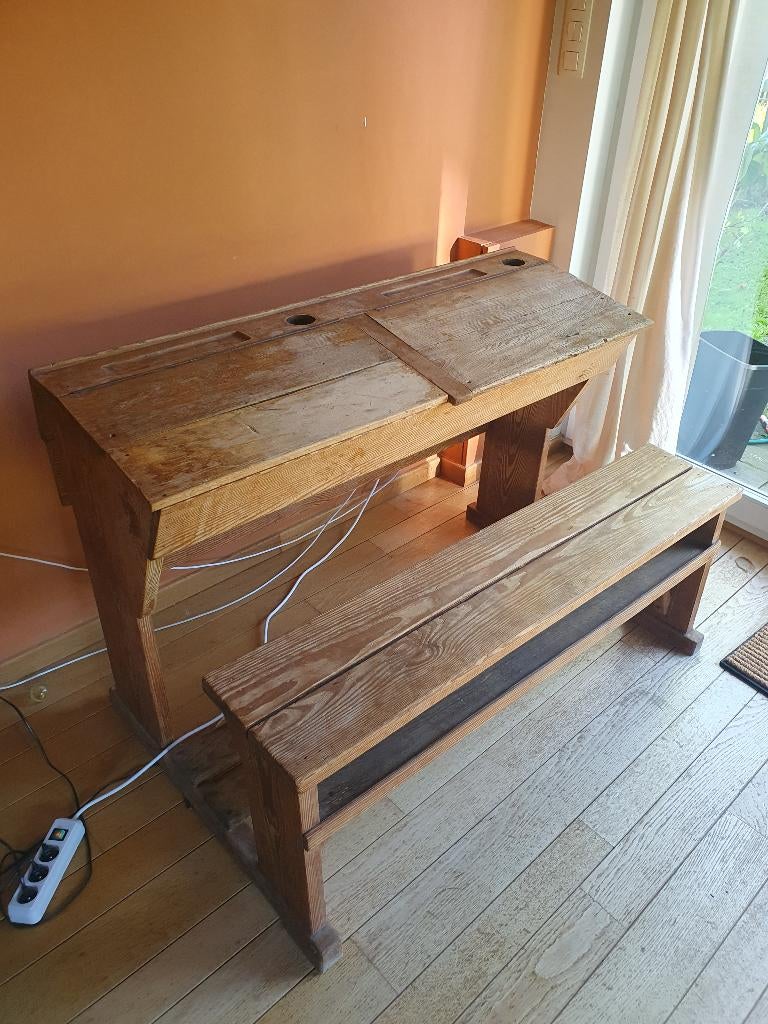 Banc d'école en bois deux places, Enlèvement