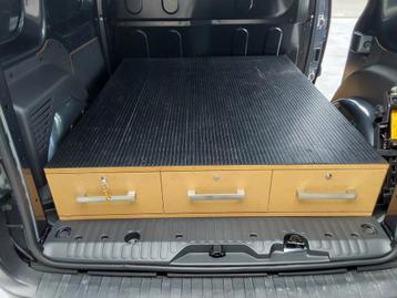 HOUTENBAK MET SCHUIVEN VOOR BESTELWAGEN beschikbaar voor biedingen