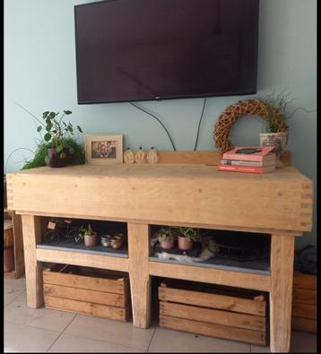 Slagerstafel/kaptafel beschikbaar voor biedingen