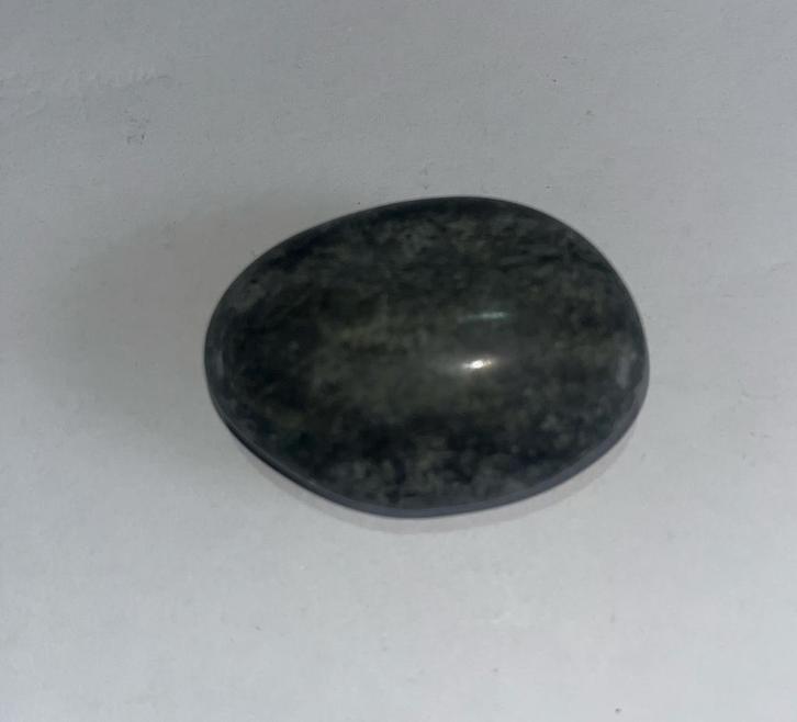 Gepolijste Labradoriet - 32gram - 43mm x 33mm x 13mm, Verzamelen, Mineralen en Fossielen, Ophalen of Verzenden