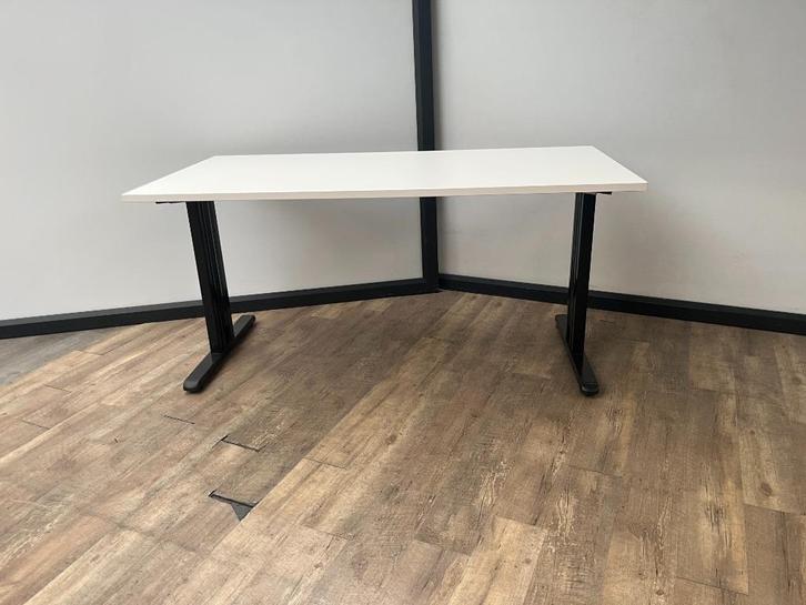 Bureau zwart – wit (160), Computers en Software, Laptoptafels, Ophalen of Verzenden