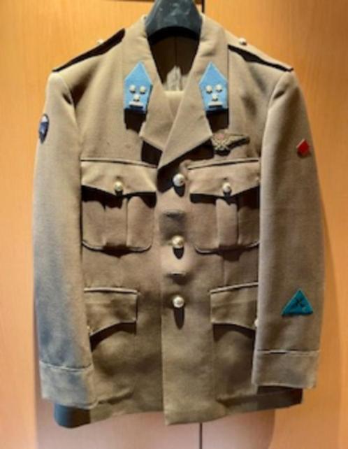 Te koop: uniform kolonel, Verzamelen, Militaria | Algemeen, Landmacht, Kleding of Schoenen, Ophalen of Verzenden