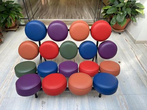 Designbank in Marshmallow-stijl — gekleurde kussens, Huis en Inrichting, Woonaccessoires | Kussens, Zo goed als nieuw, Overige kleuren