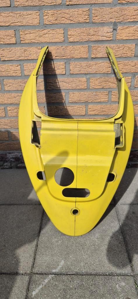 Zijkap kymco 50cc scooter, Fietsen en Brommers, Brommeronderdelen | Algemeen, Zo goed als nieuw, Carburateur, Ophalen of Verzenden