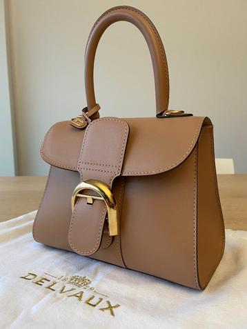 Delvaux Brillant mini box calf disponible aux enchères