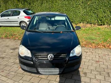 VOLKSWAGEN POLO 1.2i MATCH AIRCO 130.000KM  disponible aux enchères