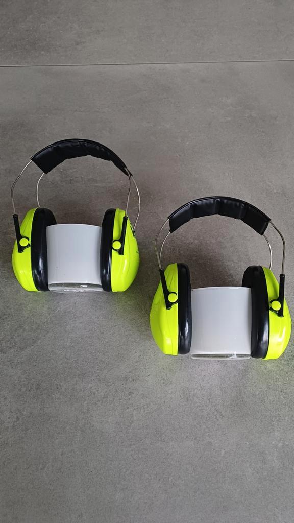 Lot de 2 protecteurs auditifs Peltor 3M pour enfants ** jama, Bricolage & Construction, Protecteurs auditifs, Neuf, Enlèvement