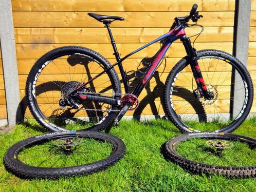 Orbea Alma M25 - Carbon XC Mountainbike (Hardtail), Fietsen en Brommers, Fietsen | Mountainbikes en ATB, Zo goed als nieuw, Heren