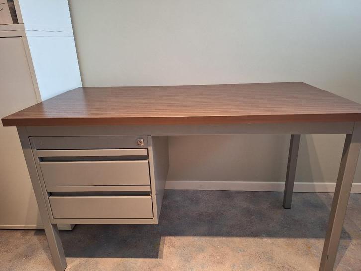 Bureau, Huis en Inrichting, Bureaus, Gebruikt, Bureau, Ophalen