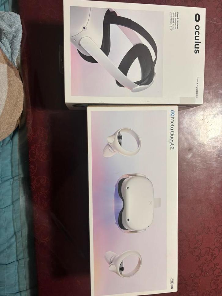 Meta Quest 2 + elite strap + battery pack, Games en Spelcomputers, Virtual Reality, Zo goed als nieuw, Ophalen of Verzenden