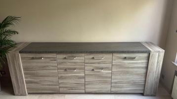 A VENDRE - Buffet 4 armoires / 2 tiroirs beschikbaar voor biedingen