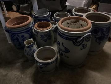 anciens pots en grès