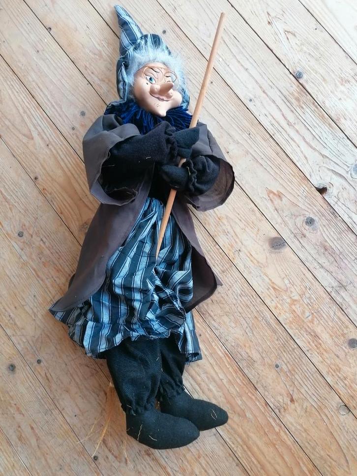 Hangende heksenpop heks, Verzamelen, Poppen, Gebruikt, Ophalen
