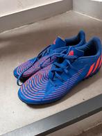 Chaussures pour  foot,taille 40, Sports & Fitness, Comme neuf