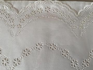 Witte broderielakens + kussenslopen NIEUW! beschikbaar voor biedingen