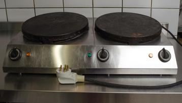 Professionele pannenkoekenmaker met 2 platen beschikbaar voor biedingen