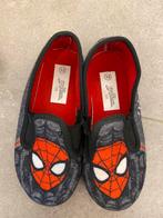 Pantoffels Spider-Man maat 32, Kinderen en Baby's, Kinderkleding | Schoenen en Sokken, Ophalen of Verzenden