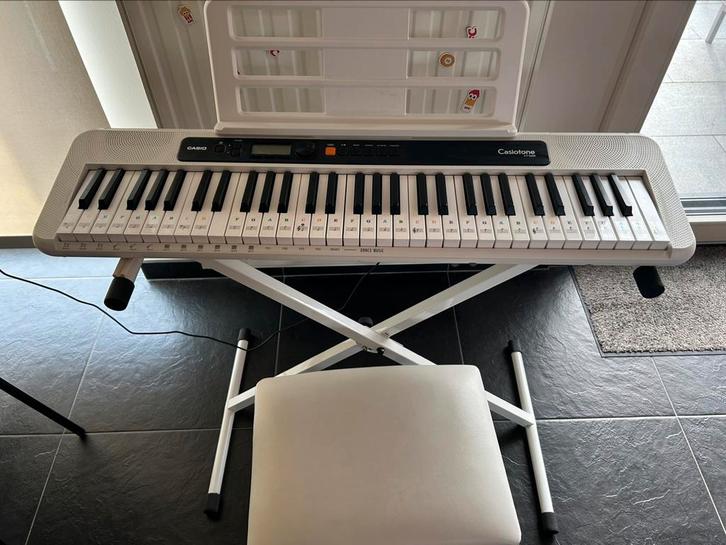 Keyboard Casio Casiotone CT-S200, Muziek en Instrumenten, Keyboards, Zo goed als nieuw, 61 toetsen, Casio, Ophalen