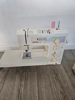 Bernina 1031 Compleet, Hobby en Vrije tijd, Naaimachines en Toebehoren, Ophalen, Zo goed als nieuw, Naaimachine, Bernina