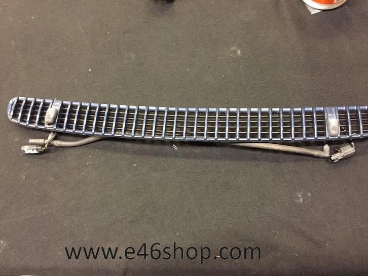 Motorkap ventilatie rooster met sproeiers BMW E46, Auto-onderdelen, Carrosserie, BMW, Gebruikt, Ophalen of Verzenden