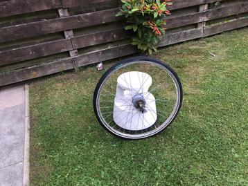 tk:OLDTIMER Achterwiel 28 inch 3 ketting versnell.trommelrem beschikbaar voor biedingen