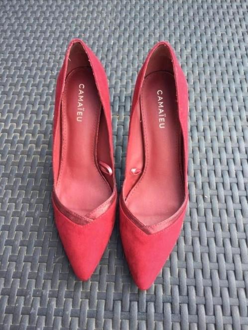 T38 schoen met hak, Kleding | Dames, Schoenen, Zo goed als nieuw, Schoenen met hoge hakken, Rood, Ophalen of Verzenden