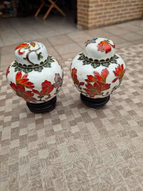 Vintage Chinese Cloisonne witte bloemige vazen met deksels, Antiek en Kunst, Antiek | Vazen, Ophalen of Verzenden