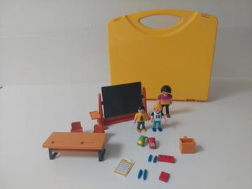 playmobil 5971 meeneemkoffer school beschikbaar voor biedingen