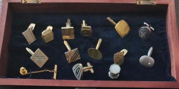 Oude losse manchetknopen  beschikbaar voor biedingen