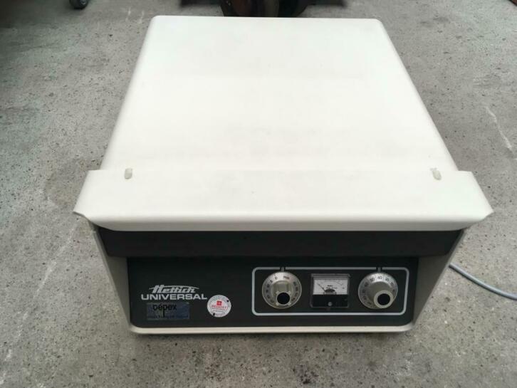 Centrifuge Hettich traploos instelbaar 2 soorten buizen, Diversen, Braces