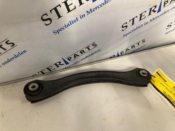 Draagarm rechts-achter van een Mercedes C-Klasse, Auto-onderdelen, Ophanging en Onderstel, Mercedes-Benz, Gebruikt, 3 maanden garantie