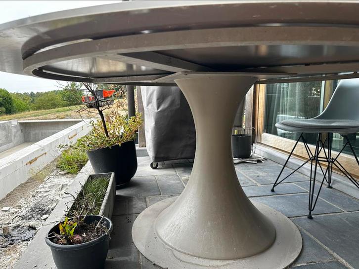 Tuintafel in glas kleur cappuccino - rond 8 personen, Tuin en Terras, Tuintafels, Gebruikt, Rond, Kunststof, Ophalen