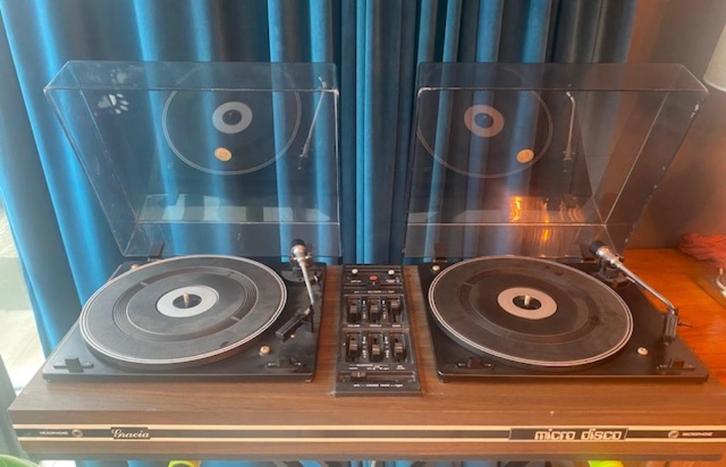 Home Disco Gracia Dubbeldeck - vintage platenspeler, Antiek en Kunst, Antiek | Tv's en Audio, Ophalen