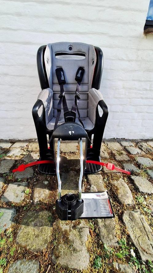 Fietsstoel Römer jockey comfort, Fietsen en Brommers, Fietsaccessoires | Fietsstoeltjes, Gebruikt, Achterzitje, Voetsteuntjes