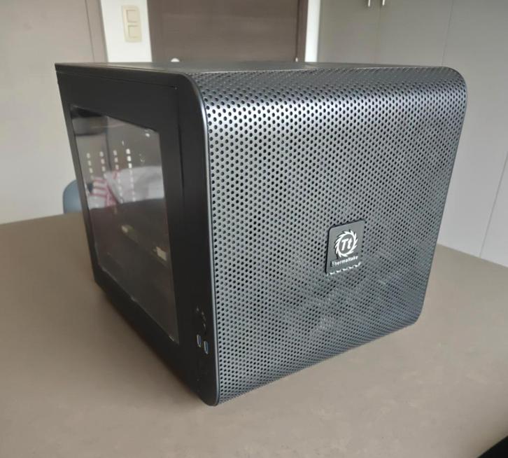 Thermaltake Core V21 — micro‑ATX, Informatique & Logiciels, Boîtiers d'ordinateurs, Utilisé, Enlèvement