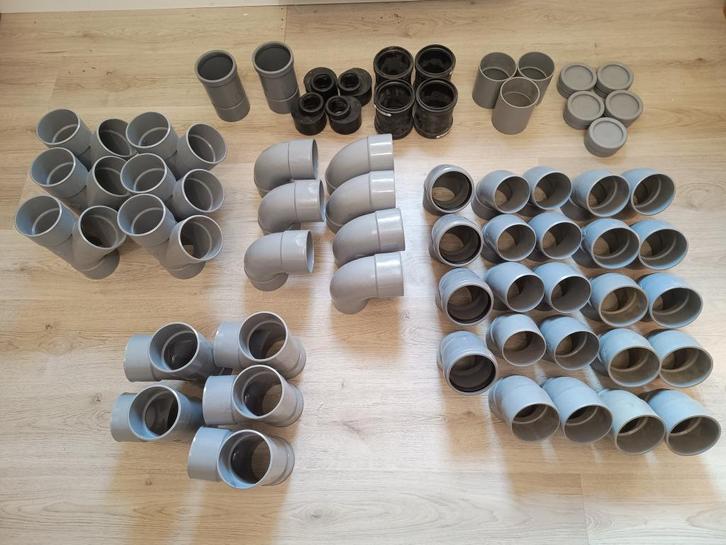 PVC/PP Hulpstukken Ø90MM - 60 Stuks - NIEUW, Doe-het-zelf en Bouw, Buizen en Afvoer, Nieuw, Bochten, PVC, Minder dan 2 meter, 80 mm of meer