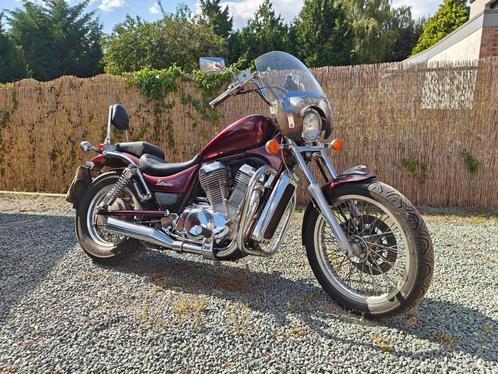 Suzuki intruder 750, Motoren, Motoren | Suzuki, Particulier, Chopper, meer dan 35 kW, 2 cilinders, Motorrijbewijs A, Cardan-aandrijving