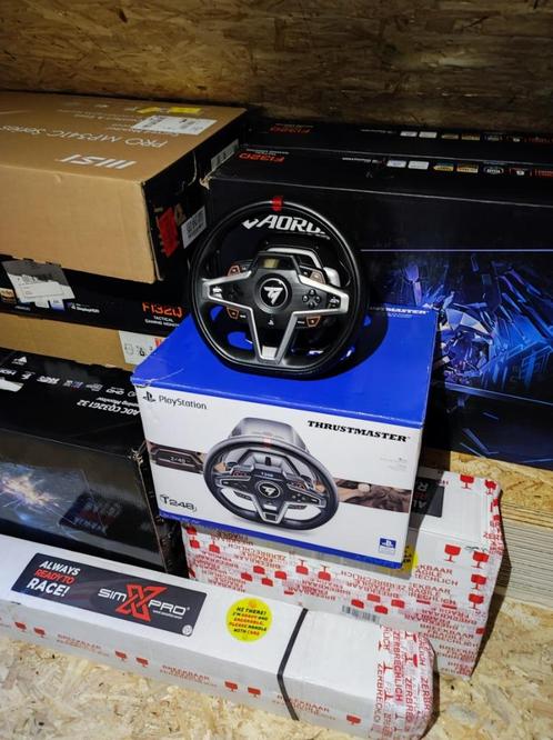 joystick Thrustmaster T248 racestuur voor de PS4, PS5 en pc., Computers en Software, Joysticks, Zo goed als nieuw, Ophalen of Verzenden
