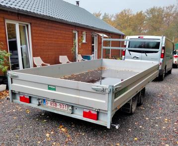 TE KOOP PLATEAU AANHANGWAGEN, MERK JCS , PRIJS €4250,00 +TVA beschikbaar voor biedingen