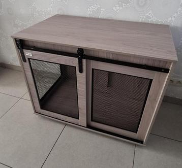 Honden bench beschikbaar voor biedingen