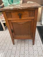 Antiek eiken kast met marmeren blad, Ophalen