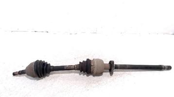 AANDRIJFAS RECHTS VOOR Opel Astra H SW (L35) (391000926R) beschikbaar voor biedingen