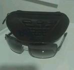 Lunette de soleil Armani, Enlèvement, Comme neuf