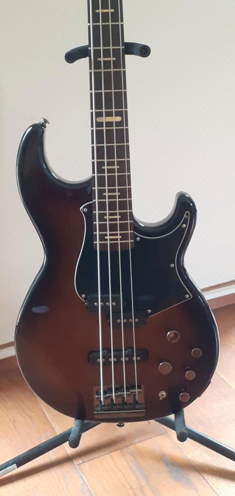 Basse Yamaha bb734, droitier, active/passive, Musique & Instruments, Instruments à corde | Guitares | Basses, Comme neuf, Électrique