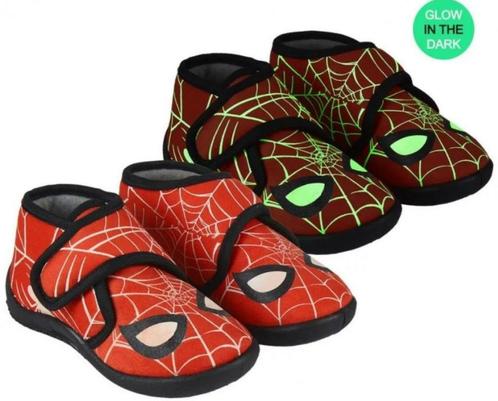 Spiderman Pantoffels - Glow in the Dark - Maat 23 - 24 - 25, Kinderen en Baby's, Kinderkleding | Schoenen en Sokken, Nieuw, Overige typen