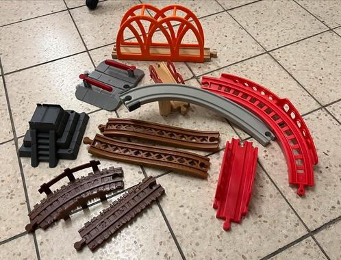 Houten sporen treinset, Kinderen en Baby's, Speelgoed | Houten speelgoed, Gebruikt, Ophalen
